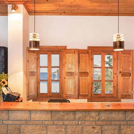 Ξενοδοχείο με διαμερίσματα απόλαυση στούντιο 2*