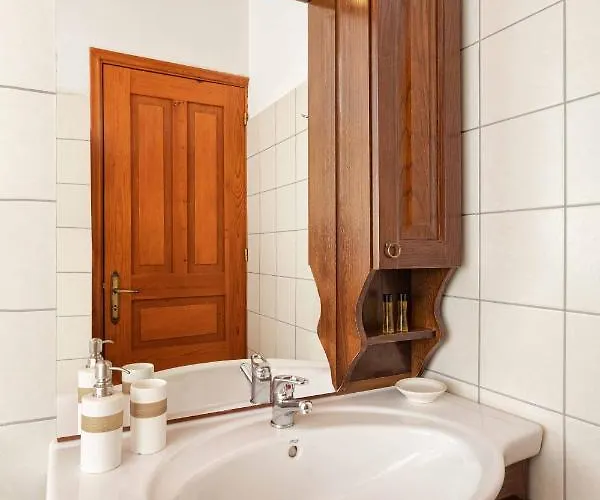 Apolafsis شقة فندقية Grikos Bay (Patmos)