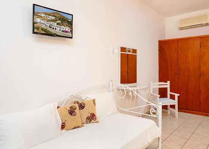 Apolafsis 2* Grikos Bay (Patmos)