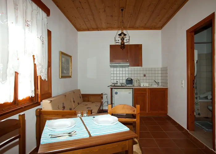 Apolafsis Grikos Bay (Patmos)