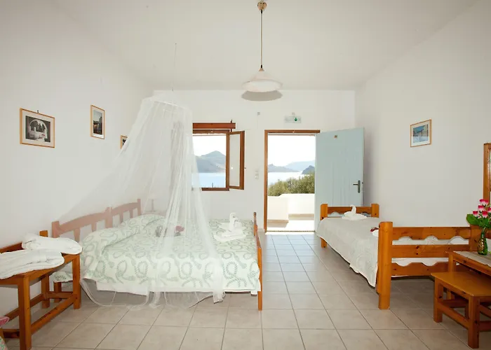 Apolafsis Grikos Bay (Patmos)