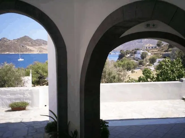 شقة فندقية Apolafsis 2*